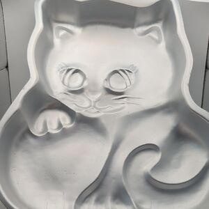 Wilton Silver Cat Cake Mold